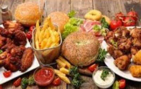 Fast Food Market Size Growing at 4.2% CAGR Set to Reach USD 675.19 Billion By 2028